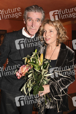 Theaterpremiere 'Trennung frei Haus' in München